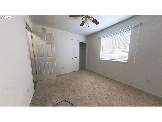 1216 E THIRD Ave, Sutherlin, OR 97479