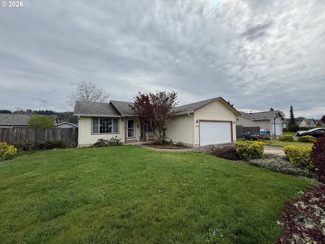 1216 E THIRD Ave, Sutherlin, OR 97479