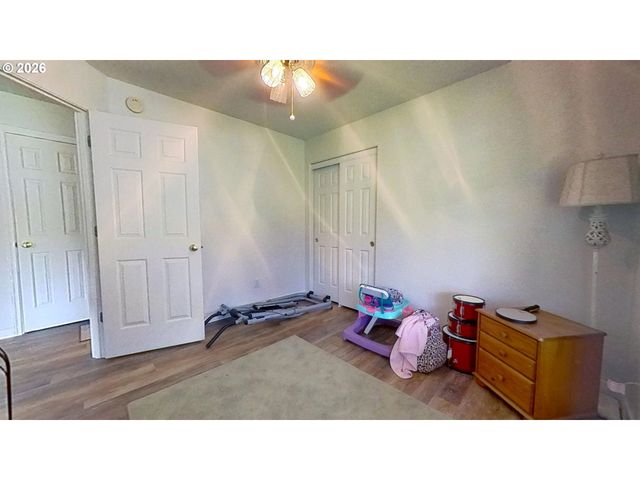 1216 E THIRD Ave, Sutherlin, OR 97479