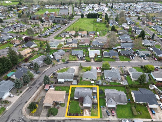 1216 E THIRD Ave, Sutherlin, OR 97479