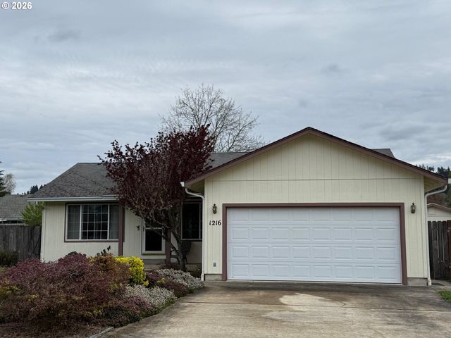 1216 E THIRD Ave, Sutherlin, OR 97479