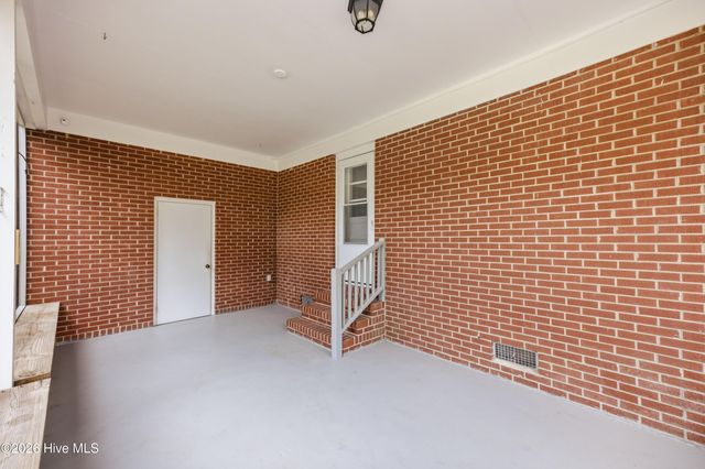 5506 Andover Road, Wilmington, NC 28403