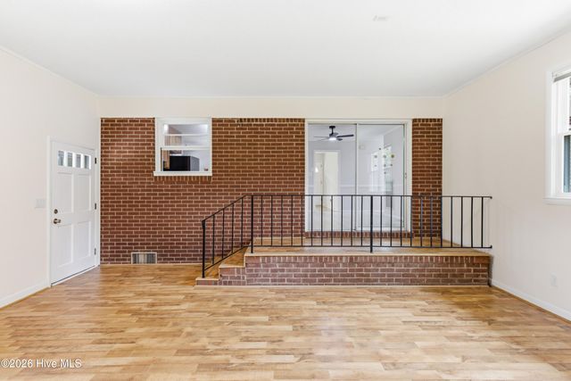5506 Andover Road, Wilmington, NC 28403