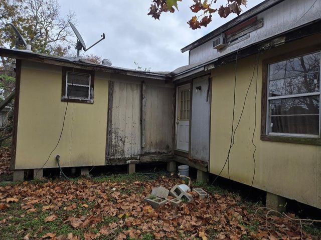 6912 Carver Avenue, Texas City, TX 77591