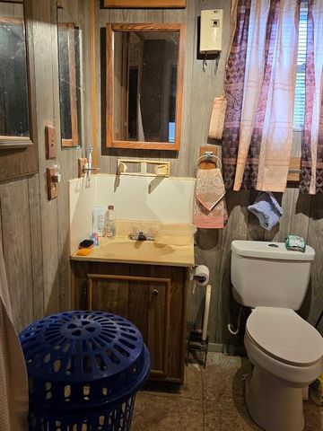 6912 Carver Avenue, Texas City, TX 77591