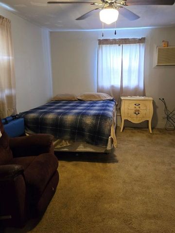 6912 Carver Avenue, Texas City, TX 77591
