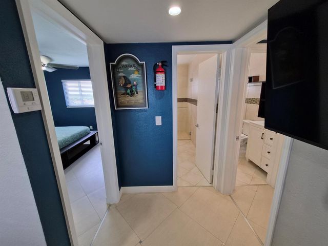 1815 N SURF Road 503, Hollywood, FL 33019