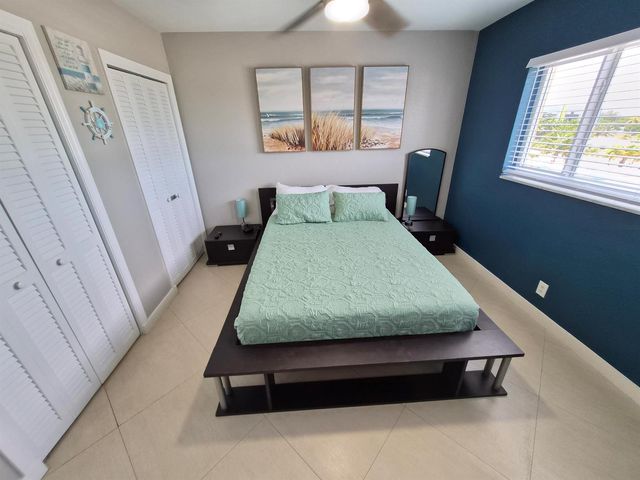 1815 N SURF Road 503, Hollywood, FL 33019