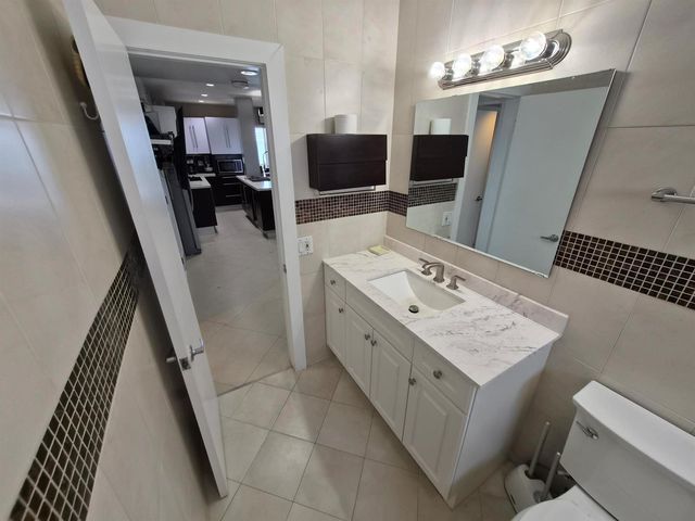 1815 N SURF Road 503, Hollywood, FL 33019