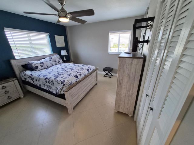 1815 N SURF Road 503, Hollywood, FL 33019