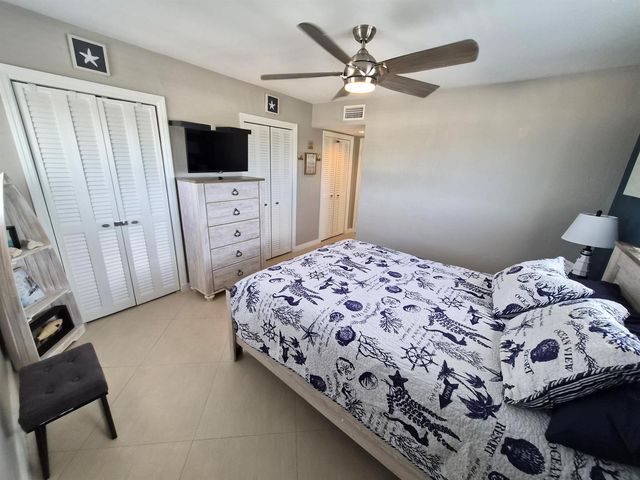 1815 N SURF Road 503, Hollywood, FL 33019