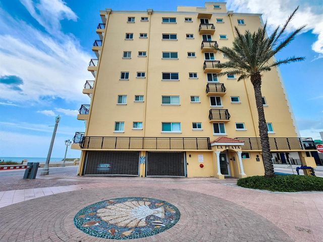 1815 N SURF Road 503, Hollywood, FL 33019