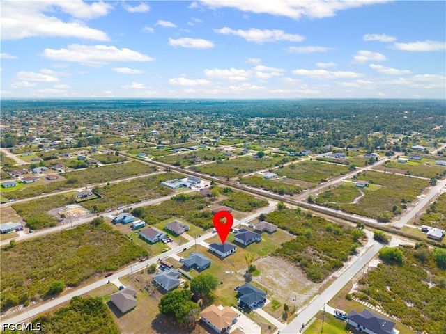 2810 72nd ST W, Lehigh Acres, FL 33971