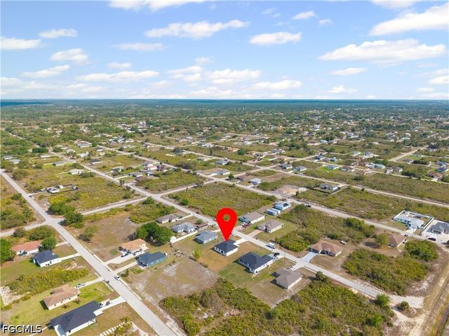 2810 72nd ST W, Lehigh Acres, FL 33971