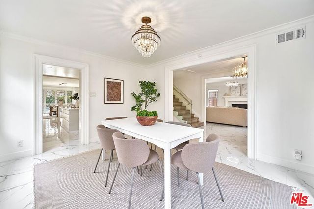 860 S Norton Avenue, Los Angeles, CA 90005