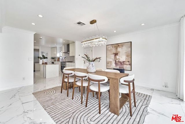 860 S Norton Avenue, Los Angeles, CA 90005