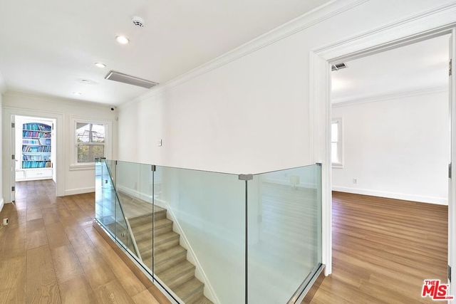 860 S Norton Avenue, Los Angeles, CA 90005