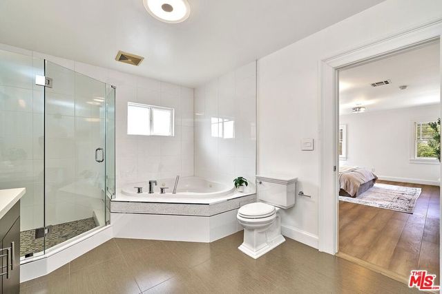 860 S Norton Avenue, Los Angeles, CA 90005