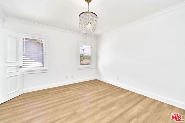860 S Norton Avenue, Los Angeles, CA 90005