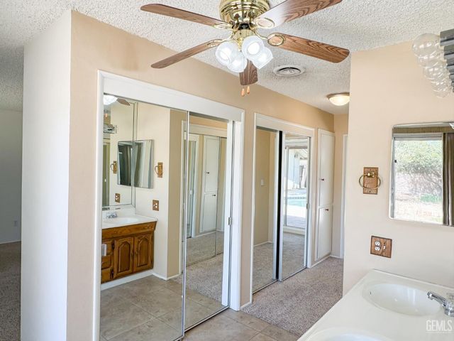 2004 Birchwood Court, Bakersfield, CA 93309