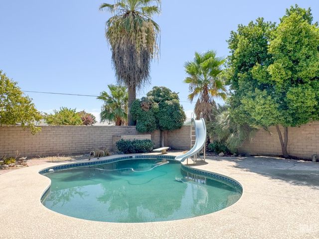 2004 Birchwood Court, Bakersfield, CA 93309
