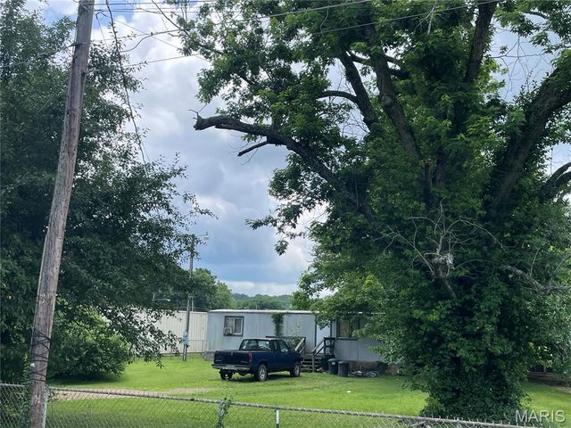 111 Corrigan St., Piedmont, MO 63957