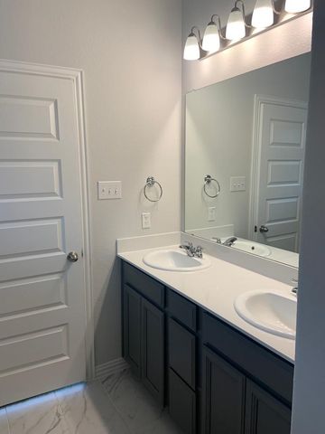 1917 Briar Rose Drive, Denton, TX 76207