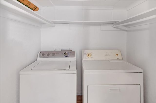211 W F Street 211, La Porte, TX 77571