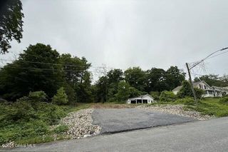 43 Thomson Avenue, Lake George, NY 12845