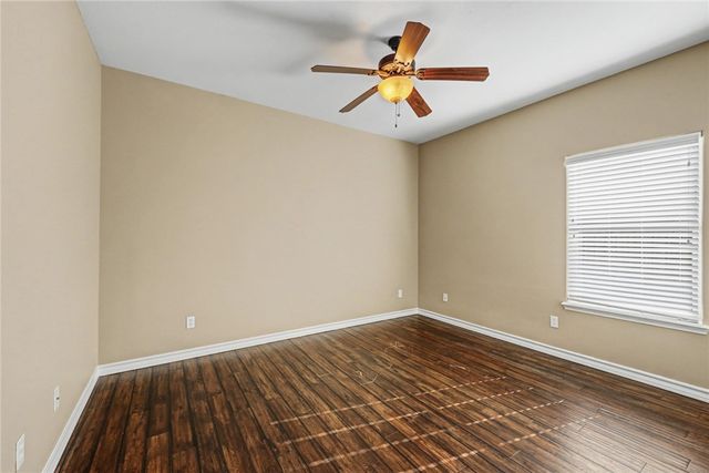 6741 Wall St, Corpus Christi, TX 78414