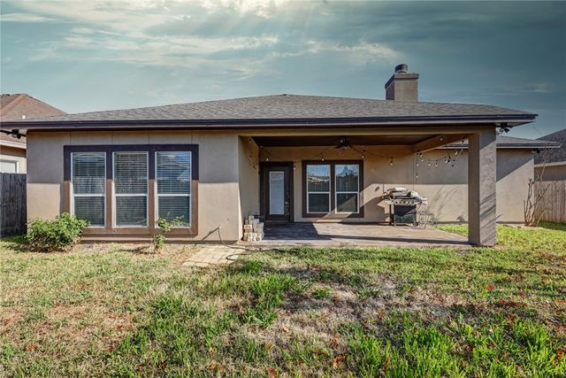 6741 Wall St, Corpus Christi, TX 78414