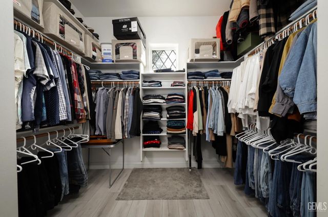 14218 Santa Fe Court, Bakersfield, CA 93314