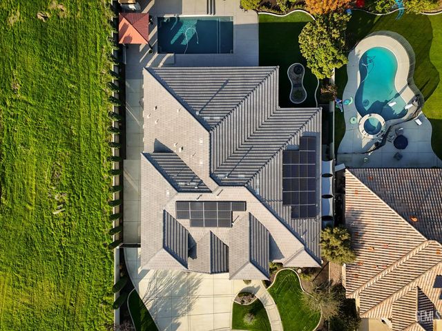 14218 Santa Fe Court, Bakersfield, CA 93314