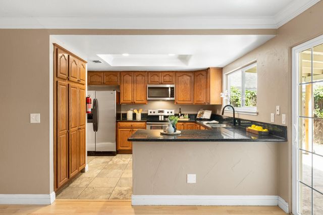 8930 Genoa Ave, Orangevale, CA 95662