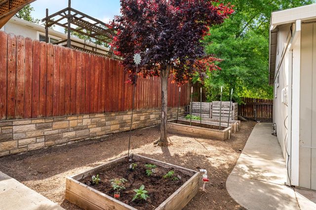 8930 Genoa Ave, Orangevale, CA 95662