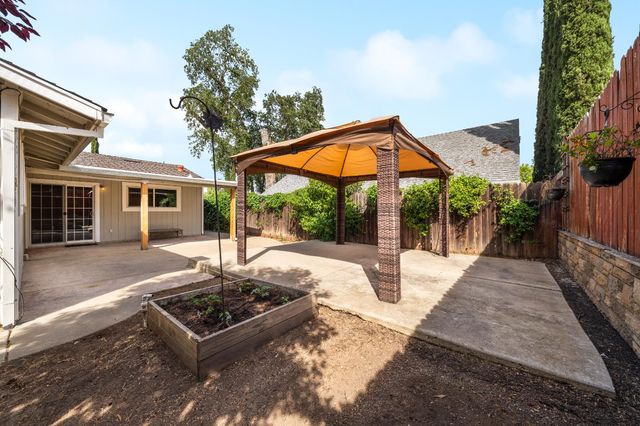 8930 Genoa Ave, Orangevale, CA 95662