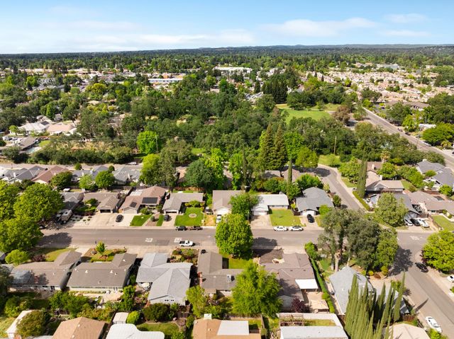 8930 Genoa Ave, Orangevale, CA 95662