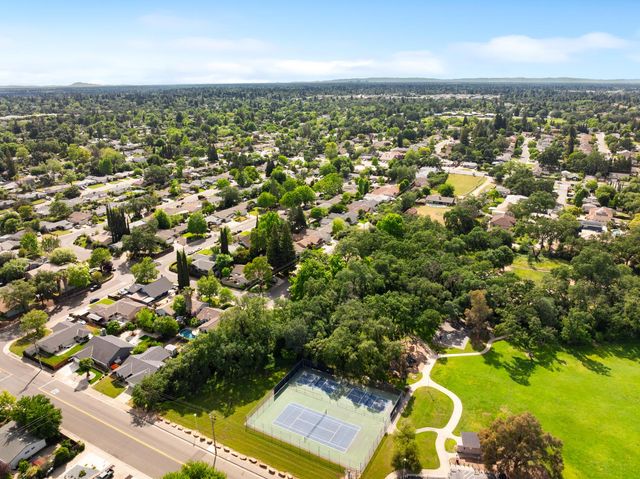 8930 Genoa Ave, Orangevale, CA 95662