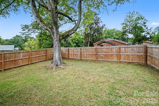 405 Killian Avenue, Mount Holly, NC 28120