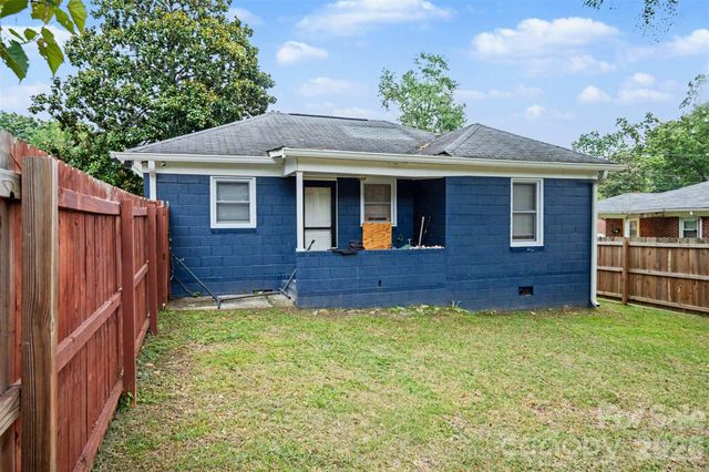 405 Killian Avenue, Mount Holly, NC 28120