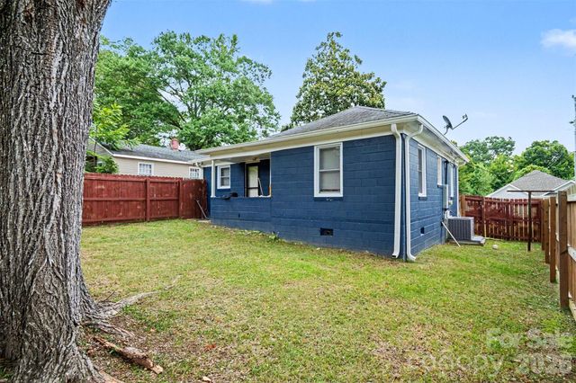 405 Killian Avenue, Mount Holly, NC 28120