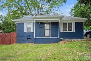 405 Killian Avenue, Mount Holly, NC 28120