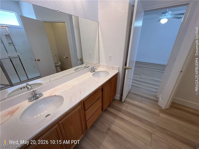 8027 Sapphire Cove Avenue, Las Vegas, NV 89117