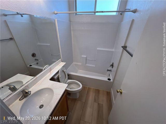 8027 Sapphire Cove Avenue, Las Vegas, NV 89117