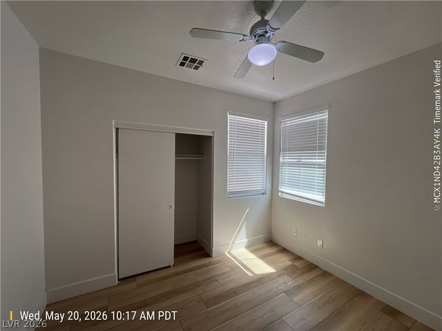 8027 Sapphire Cove Avenue, Las Vegas, NV 89117