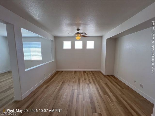 8027 Sapphire Cove Avenue, Las Vegas, NV 89117