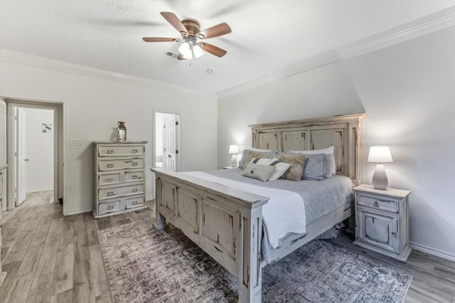 57 Cascade Springs Place, The Woodlands, TX 77381