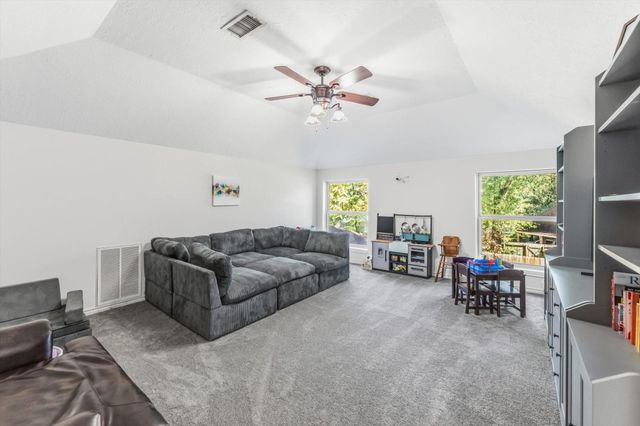 57 Cascade Springs Place, The Woodlands, TX 77381