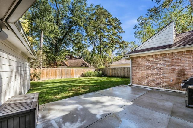 57 Cascade Springs Place, The Woodlands, TX 77381