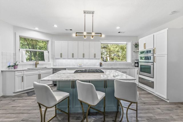 57 Cascade Springs Place, The Woodlands, TX 77381